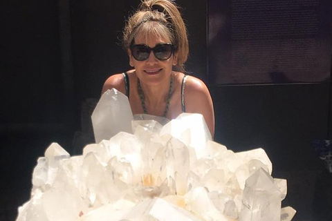 Byron Bay And The Crystal Castle Day Tour From Gold Coast - Pubs Melbourne 4