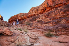 Book Kings Canyon Accommodation Vacations Pubs Melbourne Pubs Melbourne