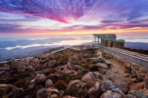 Hobart City And Surroundings Private Charter Service - Pubs Melbourne 2