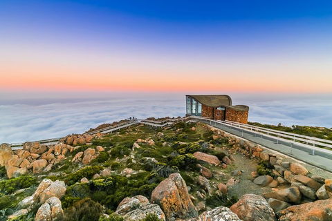 Hobart City And Surroundings Private Charter Service - Pubs Melbourne 3