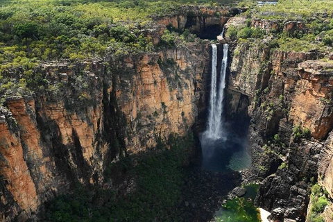 7 Days Darwin, Kakadu National Park, Katherine Gorge Touring Package - Pubs Melbourne 0