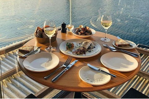 Sydney Private Tour And Sip And Sail Experience - Pubs Melbourne 2