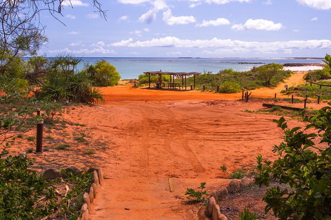Cape Leveque, Sea Safari And Aboriginal Communities From Broome - Pubs Melbourne 1