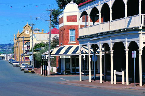 Wave Rock, York, Wildflowers, And Aboriginal Cultural Day Tour From Perth - Pubs Melbourne 3