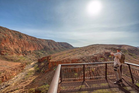 Private 9 Hour Walk And Waterhole Tour In West MacDonnell Ranges - Pubs Melbourne 3