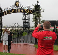 Half-Day Sports Lovers Bus Tour of Melbourne with Tour Options - Pubs Melbourne