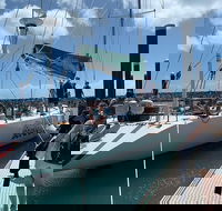 2-Night Whitsundays Sailing Cruise incl. Whitehaven Beach  Great Barrier Reef - Pubs Melbourne