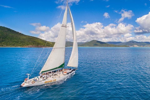 2-Night Whitsundays Sailing Cruise Incl. Whitehaven Beach & Great Barrier Reef - Pubs Melbourne 3