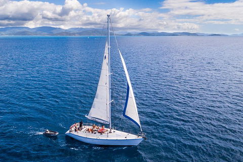 2 Night Small Group Whitsundays Sailing Adventure Aboard Mandrake - Pubs Melbourne 3