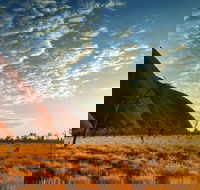 Highlights of Uluru Including Sunrise and Breakfast - Pubs Melbourne