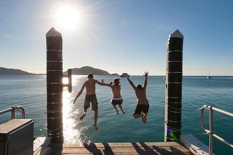 Fitzroy Island Catamaran Transfers From Cairns - Pubs Melbourne 0