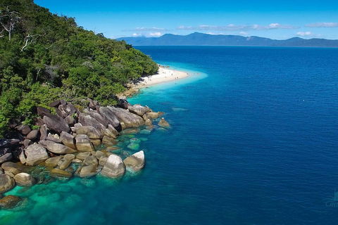 Fitzroy Island Catamaran Transfers From Cairns - Pubs Melbourne 1