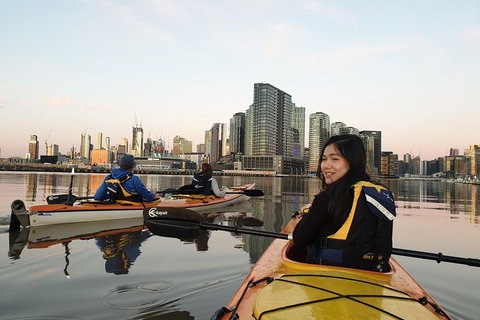 Melbourne Sunset Kayaking Experience With Dinner - Pubs Melbourne 1