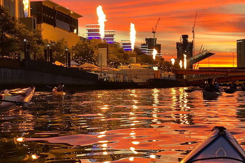 Melbourne Sunset Kayaking Experience With Dinner - Pubs Melbourne 4