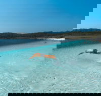 Lake McKenzie Full-Day Tour with Lunch from Hervey Bay - Pubs Melbourne
