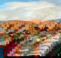 Ayers Rock Day Trip from Alice Springs Including Uluru Kata Tjuta and Sunset BBQ Dinner - Pubs Melbourne