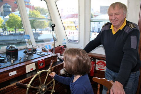 Derwent River Historic Harbour Cruise From Hobart - Pubs Melbourne 4