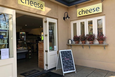 Small Group Adelaide Hills And Hahndorf Hideaway Tour From Adelaide - Pubs Melbourne 0