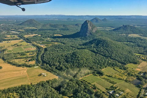 Deluxe Seaplane Tour Noosa To Glasshouse Adventure For 2 With Photobook - Pubs Melbourne 4