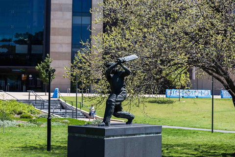 Historic Adelaide & Architecture 90- Minute Pedicab Experience - Pubs Melbourne 0