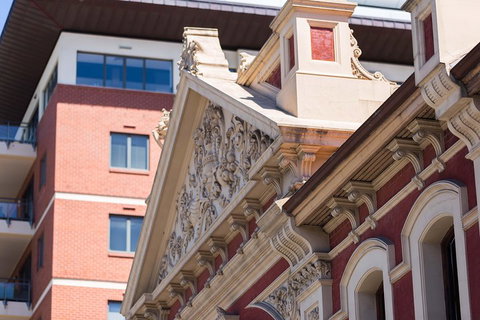 Historic Adelaide & Architecture 90- Minute Pedicab Experience - Pubs Melbourne 1