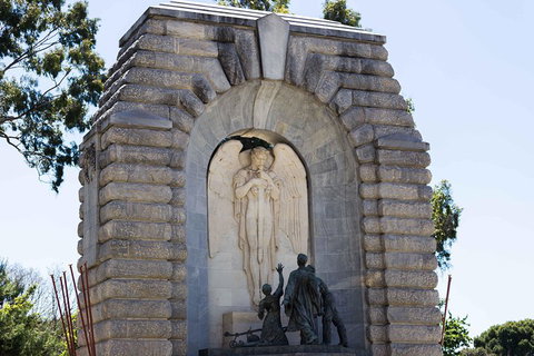 Historic Adelaide & Architecture 90- Minute Pedicab Experience - Pubs Melbourne 2