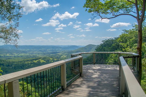 Full-Day Guided Hinterland Adventure Tour In Queensland - Pubs Melbourne 2