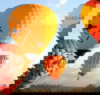 Natural Bridge  Springbrook Waterfalls Tour  Hot Air Balloon with Breakfast - Pubs Melbourne