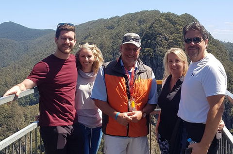 Leven Canyon Day Trip Including Wings Wildlife Park Or Gunns Plains Caves - Pubs Melbourne 1