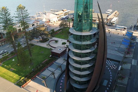 The Romance Package (Bell Tower Tour For 2 People, Plus Personalised Love Lock) - Pubs Melbourne 1