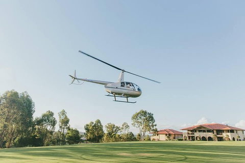 Helicopter Tour Of Hunter Valley In New South Wales With Lunch - Pubs Melbourne 1