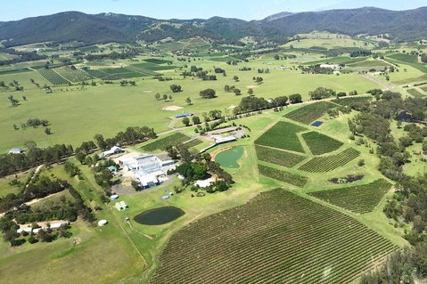 Helicopter Tour Of Hunter Valley In New South Wales With Lunch - Pubs Melbourne 4