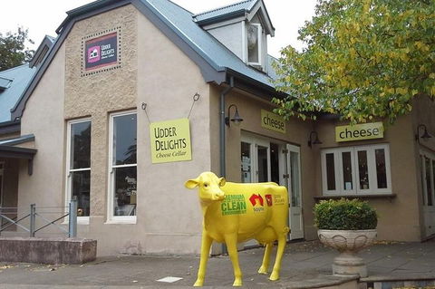 Adelaide Hills Regional / Hahndorf German Village Tour - Pubs Melbourne 2