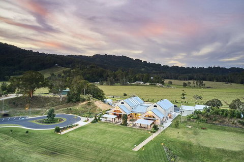 The Tweed Distiller - Pubs Melbourne 4