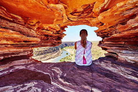 4-Day Coastal Loop Via Monkey Mia Wild Dolphins Kalbarri Pinnacles Perth Return - Pubs Melbourne 2