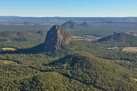 Deluxe Seaplane Tour Noosa To Glasshouse Adventure For 2 With Photobook - Pubs Melbourne 3