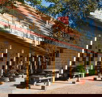 Private Grand Pacific Drive and Southern Highlands Tour - Pubs Melbourne