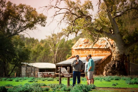 Yura Udnyu - Our Culture, Your Culture (Aboriginal Cultural Walk) - Pubs Melbourne 0