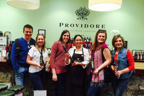 Wine Tasting Day Trip And Swan Valley River Cruise To Perth - Pubs Melbourne 1