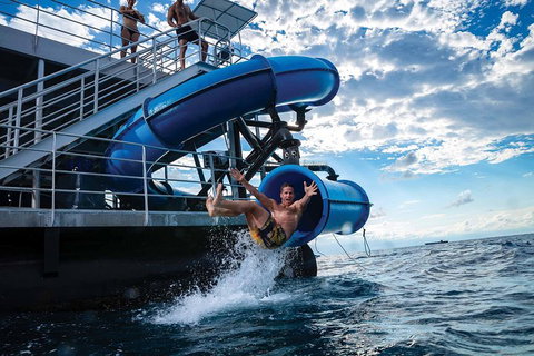Outer Reef Pontoon Experience From Cairns - Pubs Melbourne 3