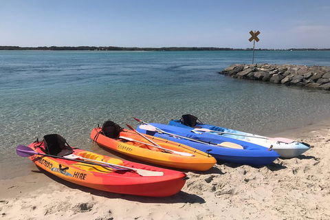 1-Hour Single Or Double Kayak Hire On Golden Beach, Caloundra - Pubs Melbourne 1